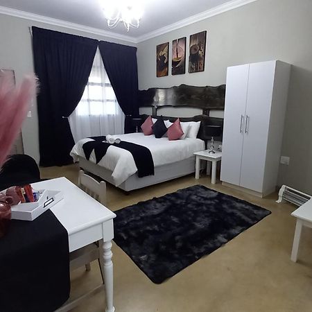 Deo Resta Guest Lodge Piet Retief Luaran gambar